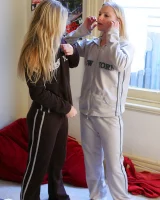 Abby Winters - 34-dr_r_twins034